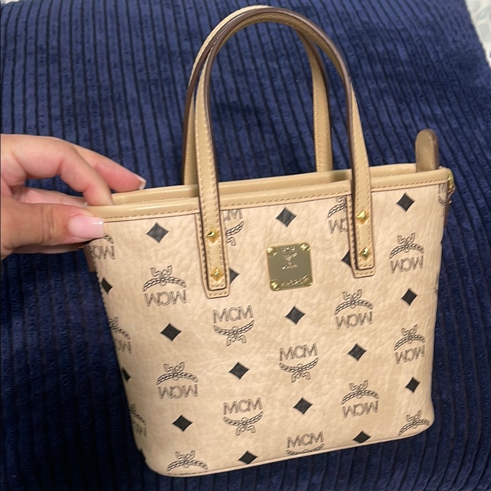 MCM Tan Logo Tote Bag - Picture 2 of 11